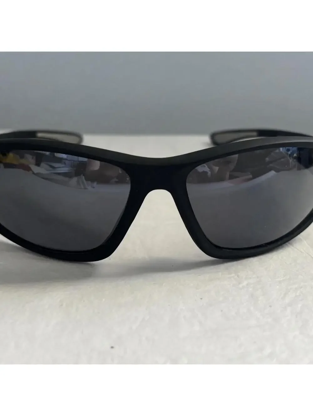 Foster Grant Men's Black Sunglass
